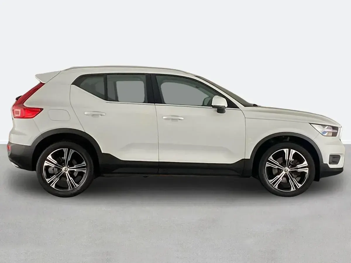 Used Volvo XC40 Inscription 2019 White SUV