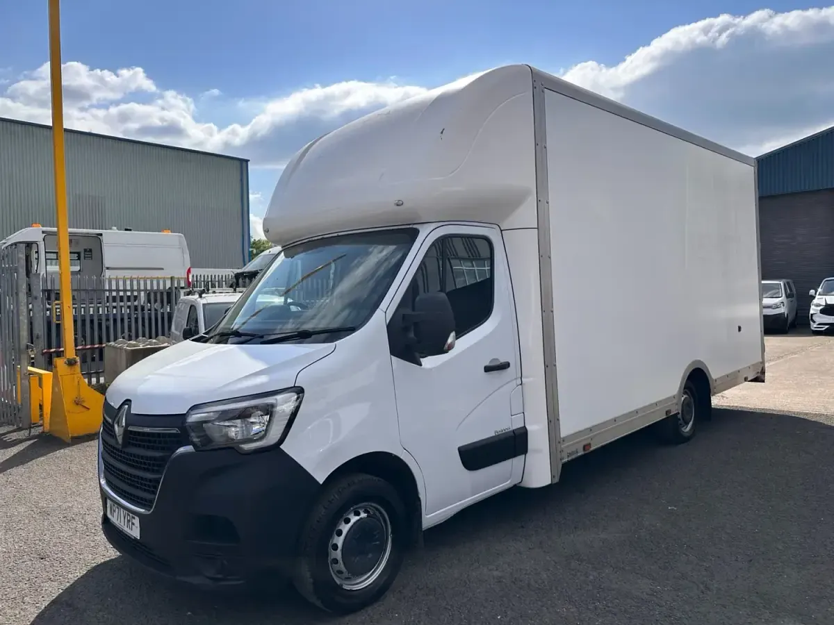Używany Renault Master Business 2021 Biały Minivan