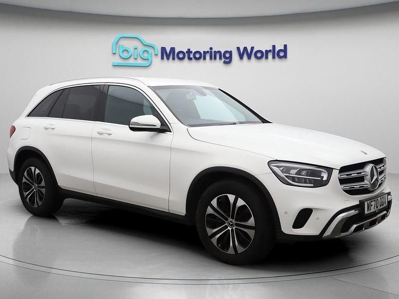 White Used 2020 Mercedes 220 Estate | £21,200 (Super price) - Image 1/4