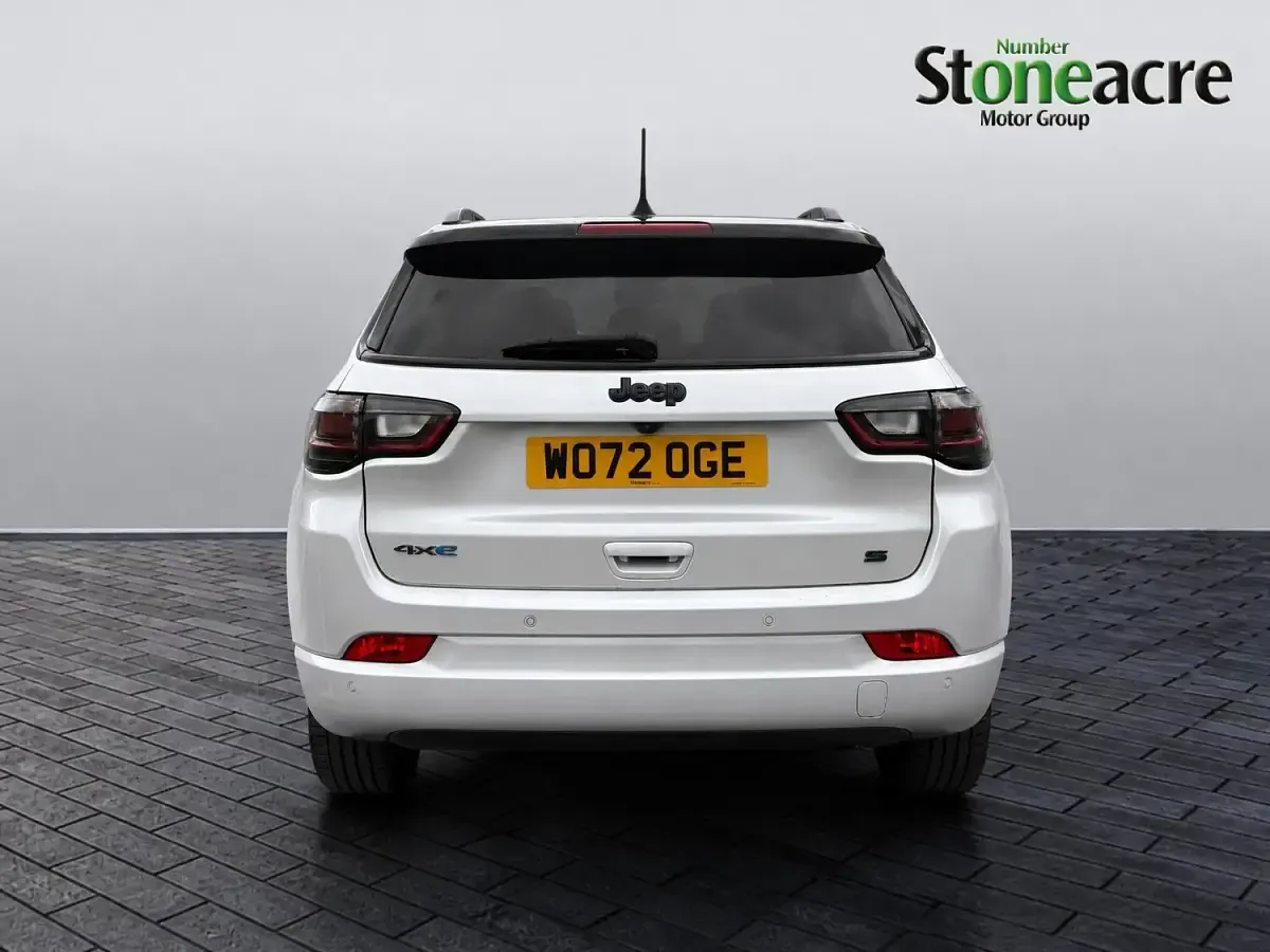 Used Jeep Compass 240 HP (176 kW) 2023 Silver/black SUV