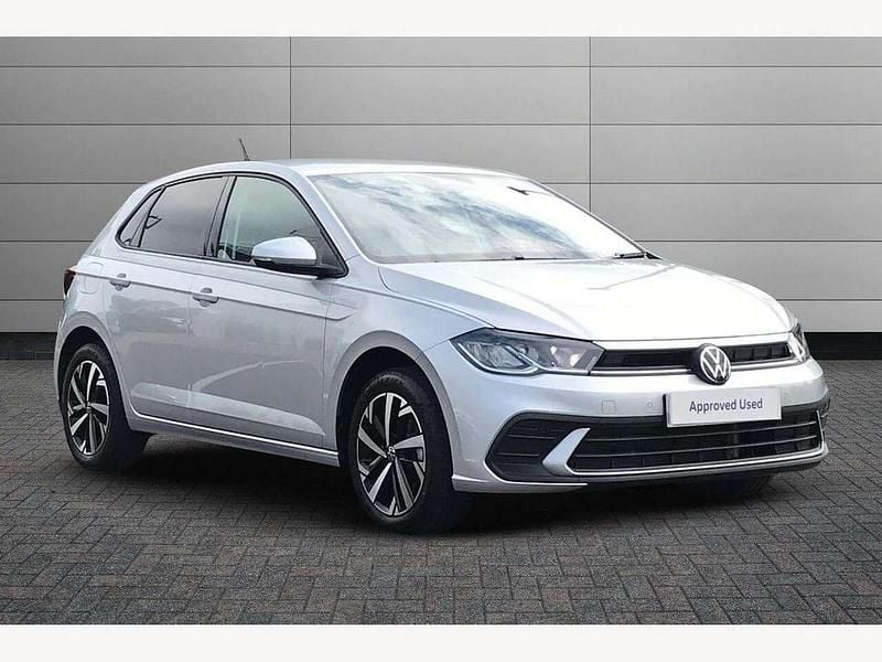 Reflex silver Used 2025 VW Polo R-line Hatchback | £20,295 (Fair price) - Image 1/3