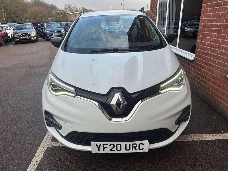 Used Renault Zoe Play 100 kW (136 HP) 2020 White Hatchback