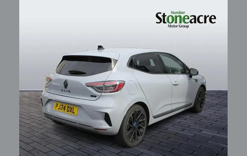 Used Renault Clio V Esprit Alpine 140 HP (102 kW) 2024 Grey Hatchback
