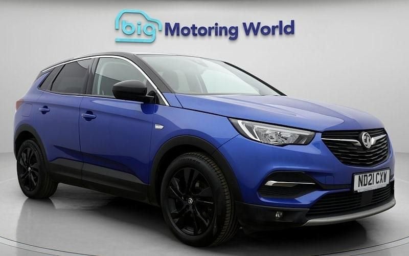 Usado Vauxhall Grandland X SRi 131 HP (96 kW) 2021 SUV