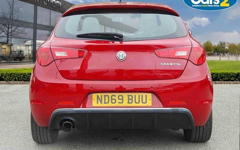 Used Alfa Romeo Giulietta Super 120 HP (88 kW) 2020 Red Hatchback