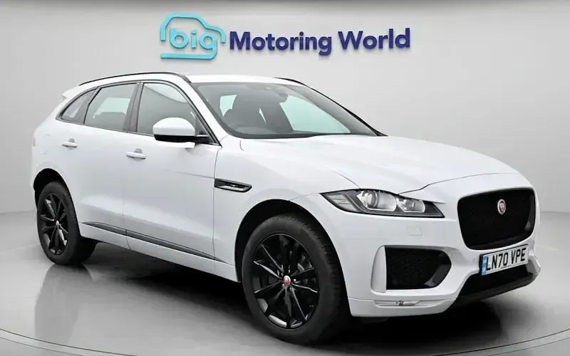 Usado Jaguar F-Pace Chequered Flag 179 HP (131 kW) 2020 SUV