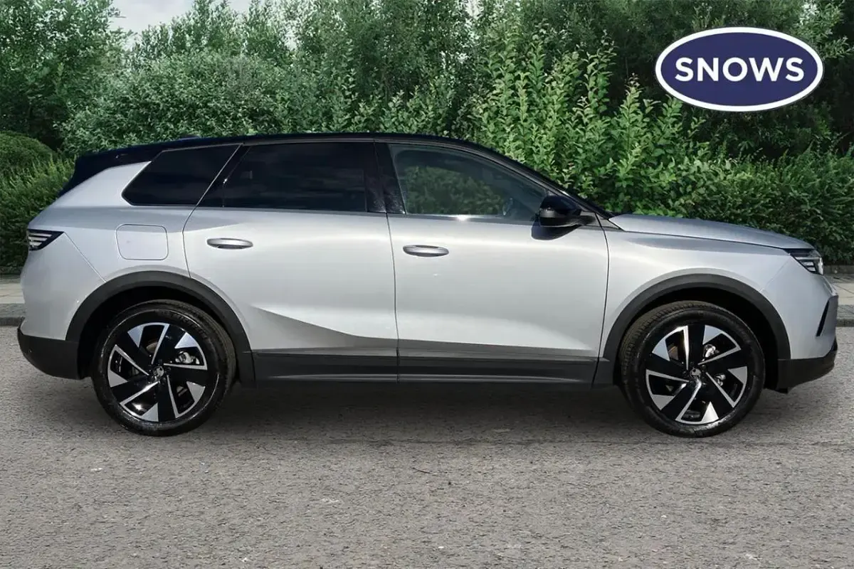 Used Vauxhall Grandland X Ultimate 134 HP (98 kW) 2025 Grey SUV