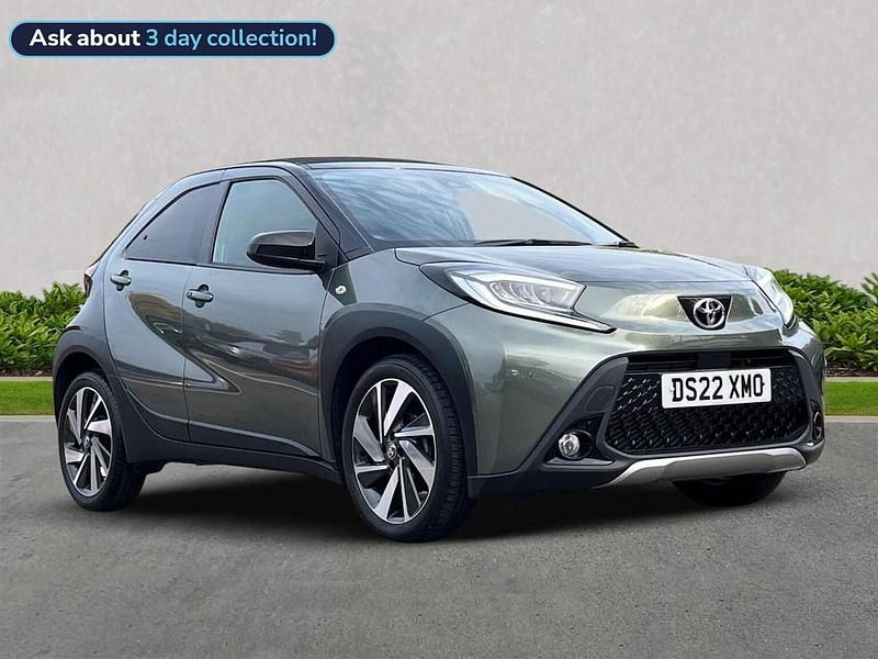 Green Used 2022 Toyota Aygo Hatchback | £12,599 (Fair price) - Image 1/4