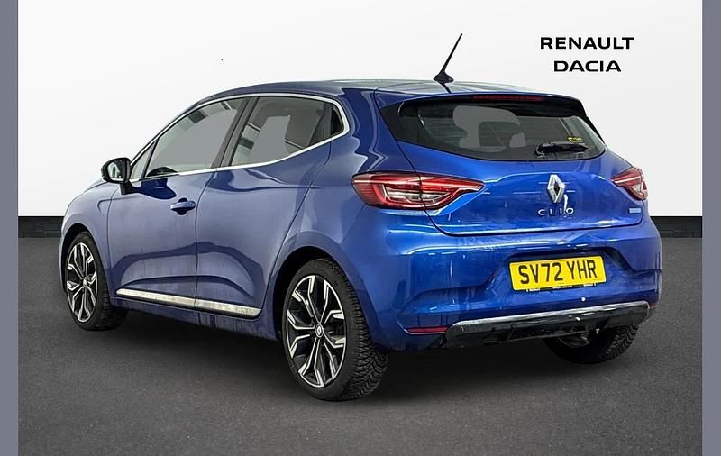 Used Renault Clio V SE 140 HP (102 kW) 2022 Iron blue  Hatchback