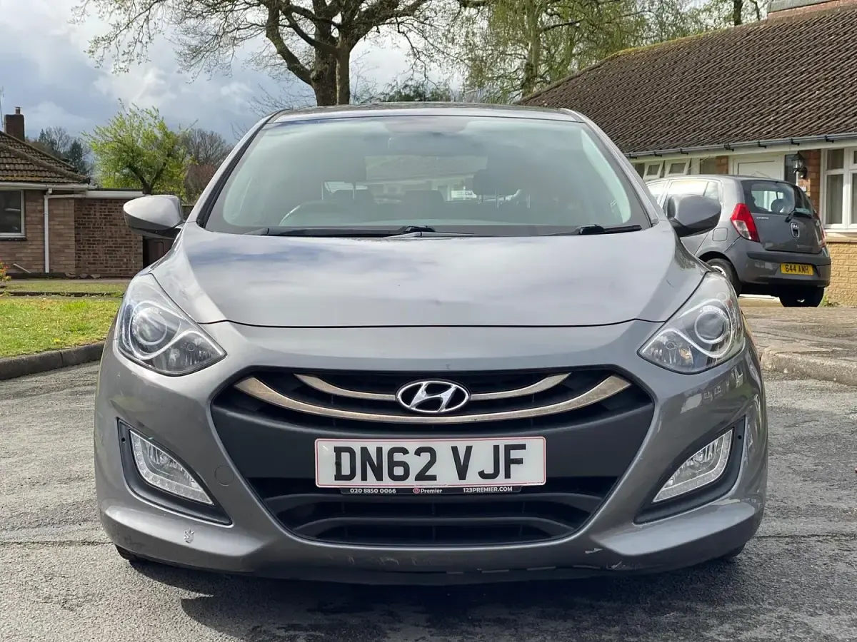 Used Hyundai i30 Active 120 HP (88 kW) 2013 Grey Hatchback