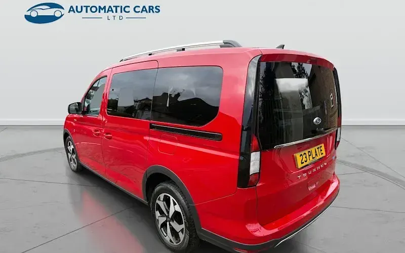 Used Ford Grand Tourneo Connect Active 114 HP (83 kW) 2023 Red MPV