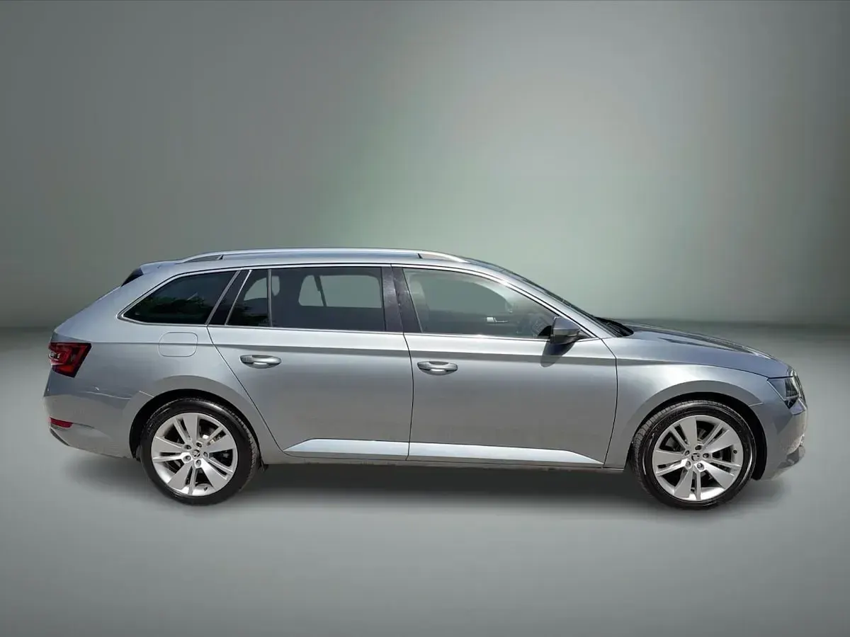 Used Skoda Superb 162 HP (119 kW) 2018 Business grey metallic Estate
