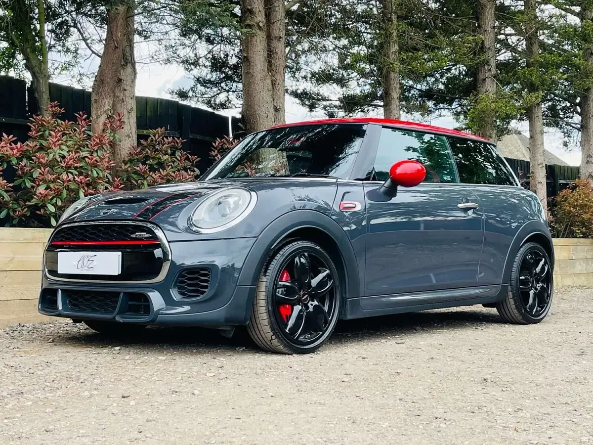 Used Mini John Cooper Works Hatch 231 HP (169 kW) 2015 Grey Hatchback