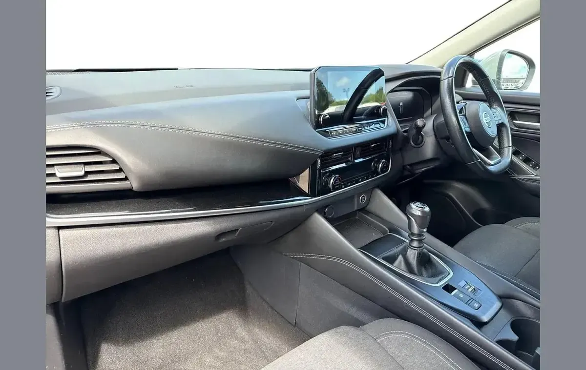 Used Nissan Qashqai N-Connecta 138 HP (101 kW) 2022 Grey SUV