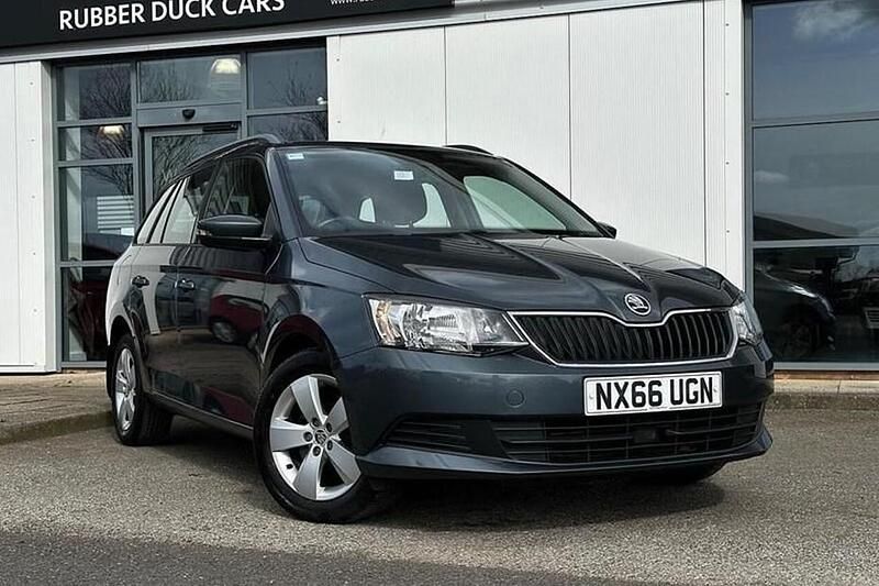 Used Skoda Fabia SE 110 HP (80 kW) 2016 Grey Estate