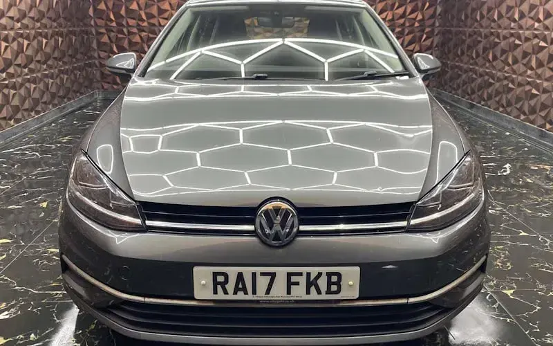 Used VW Golf VII SE 125 HP (91 kW) 2017 Grey Hatchback