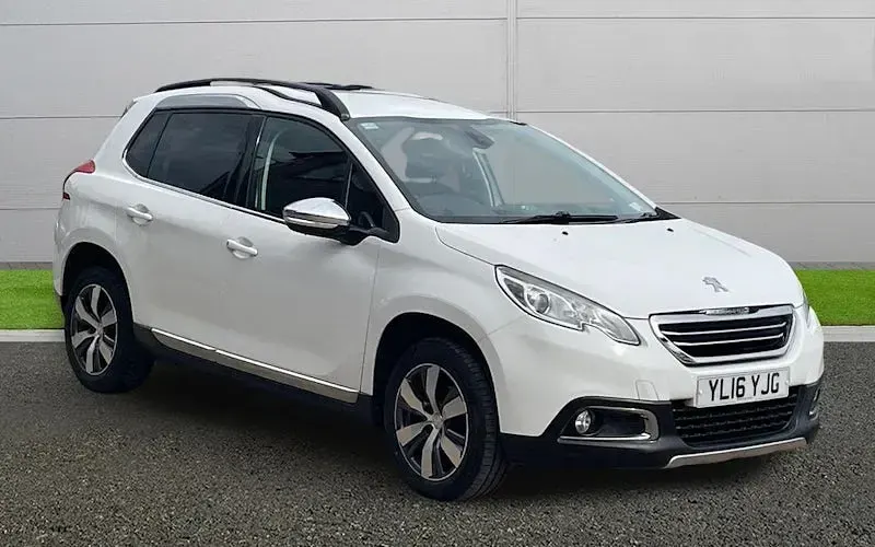 Usado Peugeot 2008 Allure 99 HP (72 kW) 2016 SUV