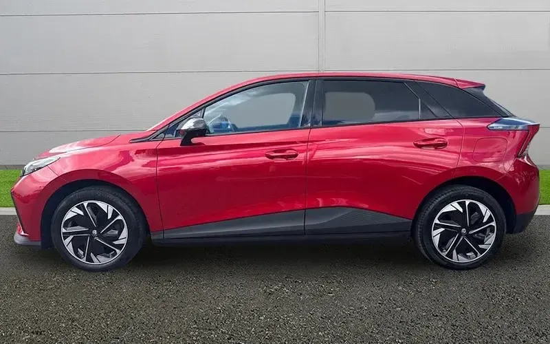 Used MG MG4 EV Trophy 150 kW (204 HP) 2025 Hatchback