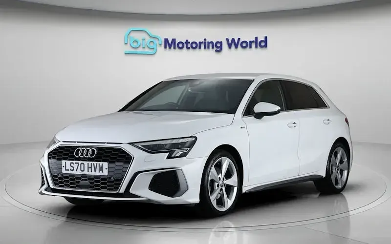 Usado Audi A3 Sportback S-Line 150 HP (110 kW) 2024 Citadino