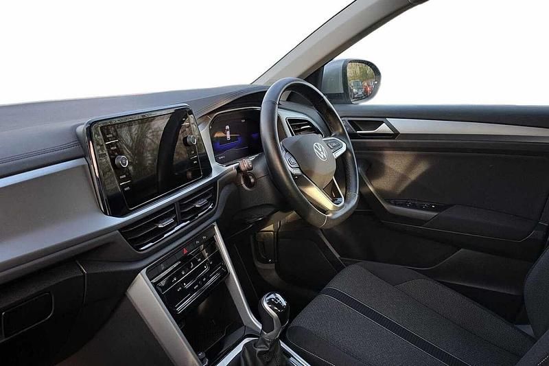 Used VW T-Roc Life 150 HP (110 kW) 2023 Silver SUV