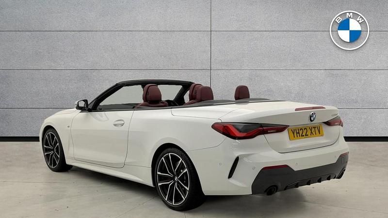 Usado BMW 420 M Sport 187 HP (137 kW) 2022 Branco Cabrios