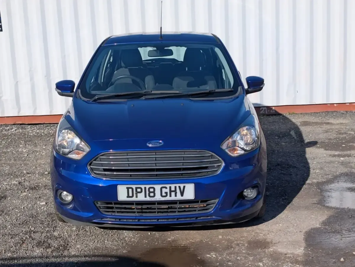 Usado Ford Ka Plus Zetec 70 HP (51 kW) 2018 Azul Citadino
