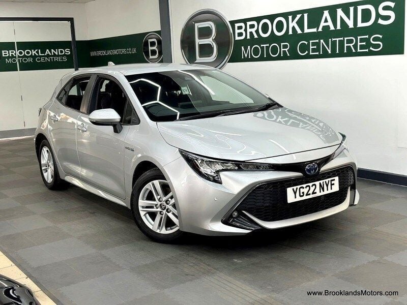 Silver Used 2022 Toyota Corolla Hatchback | £16,450 (Good price) - Image 1/3