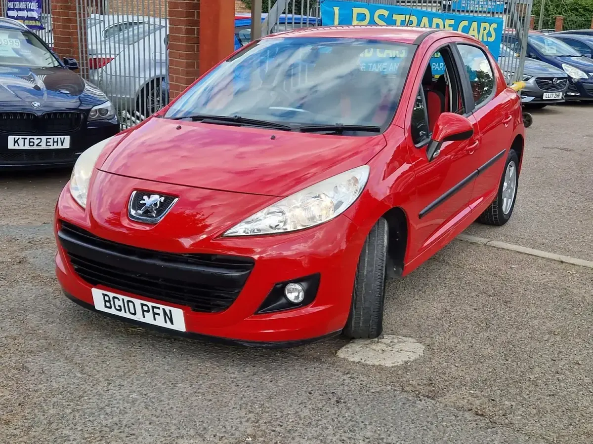 Used Peugeot 207 2010 Red Hatchback