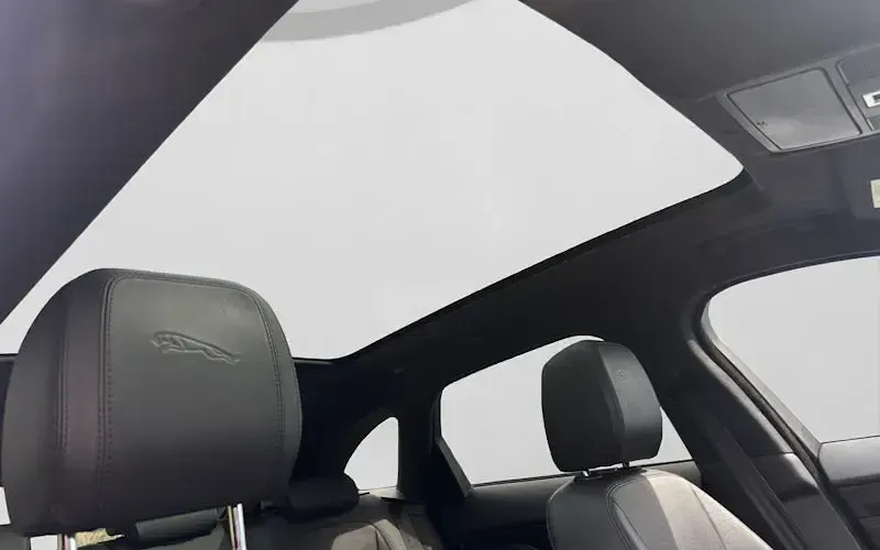 Used Jaguar F-Pace Portfolio 300 HP (220 kW) 2018 Black SUV