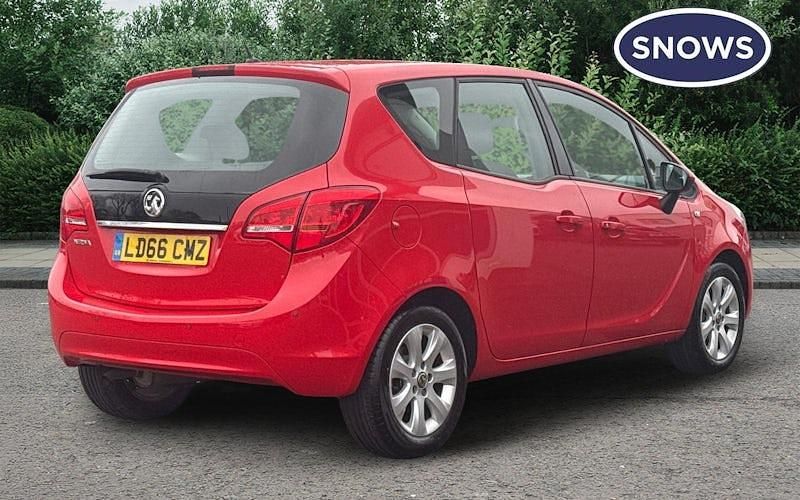 Used Vauxhall Meriva 101 HP (74 kW) 2016 Red MPV