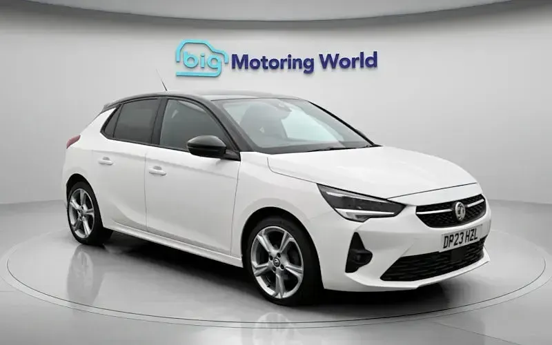 Used Vauxhall Corsa 75 HP (55 kW) 2023 White Hatchback