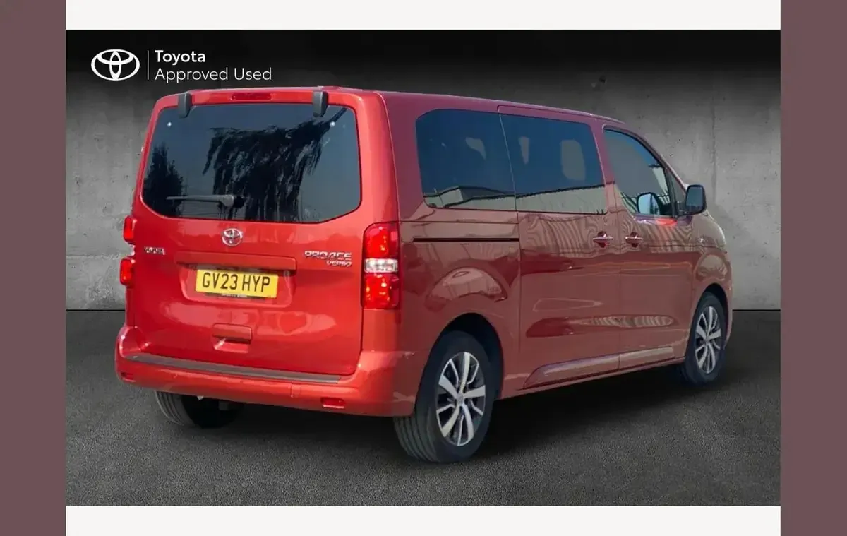 Used Toyota Proace Verso 180 HP (132 kW) 2023 Orange Estate
