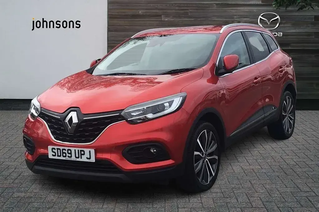 Usado Renault Kadjar Iconic 116 HP (85 kW) 2020 Vermelho SUV