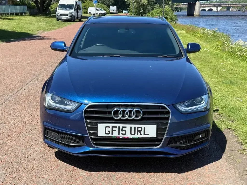 Used Audi A4 S-Line 150 HP (110 kW) 2015 Blue Estate