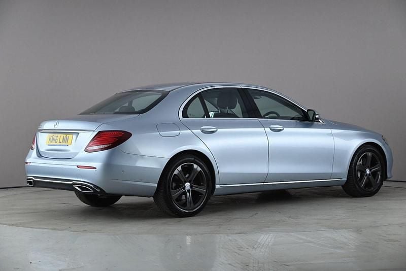 Begagnad Mercedes E220 SE 2016 Silver Sedan