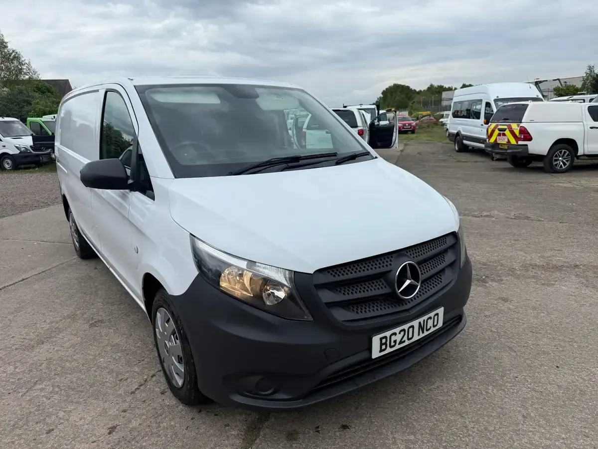 Used Mercedes Vito 140 HP (102 kW) 2020 White Van