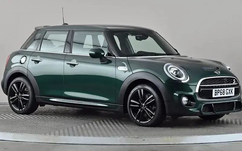 Used Mini Cooper S Comfort 192 HP (141 kW) 2019 Hatchback