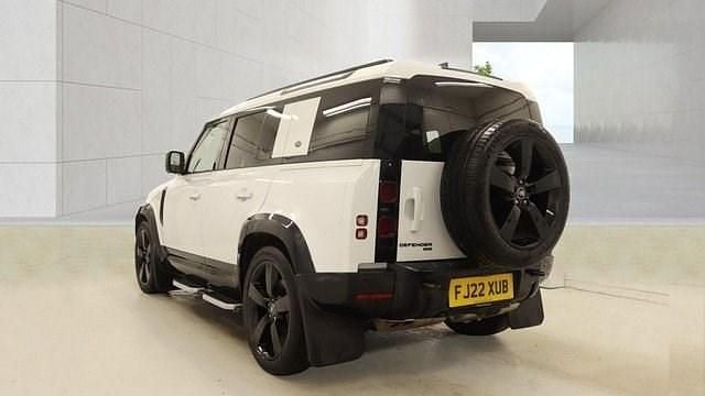 Usado Land Rover Defender HSE Dynamic 300 HP (220 kW) 2022 SUV