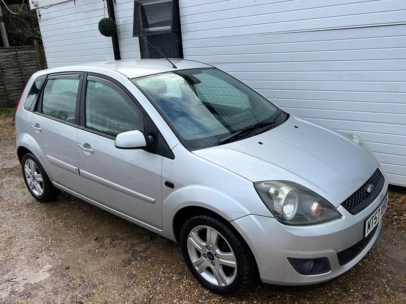 Silver Used 2007 Ford Fiesta Zetec Hatchback | £2,295 (A bit pricey) - Image 1/4
