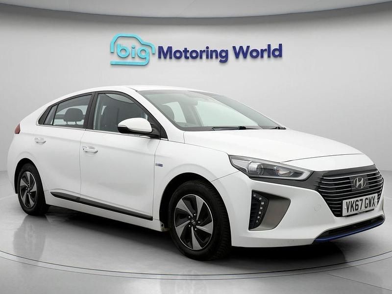 White Used 2017 Hyundai Ioniq Premium Hatchback | £9,800 (Fair price) - Image 1/4
