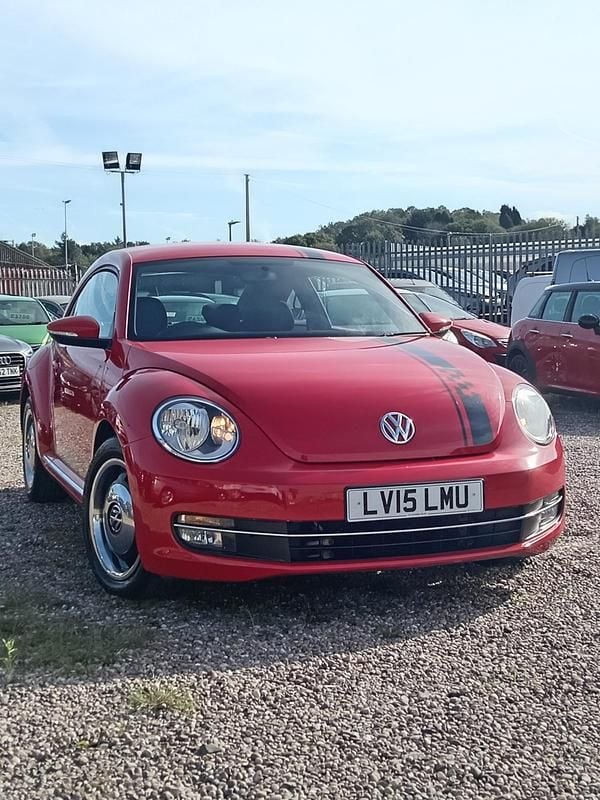 Red Used 2015 VW Beetle Design Hatchback | £7,995 (Fair price) - Image 1/4