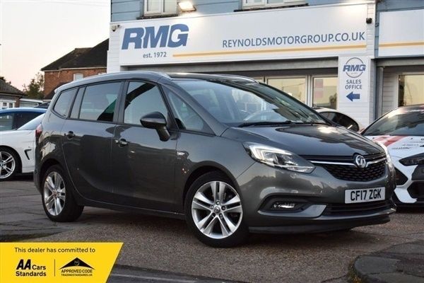Grey Used 2017 Vauxhall Zafira SRi MPV | £5,990 (Fair price) - Image 1/1