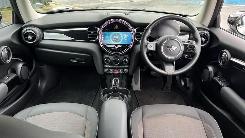 Used Mini Cooper Classic 134 HP (98 kW) 2023 Grey Hatchback