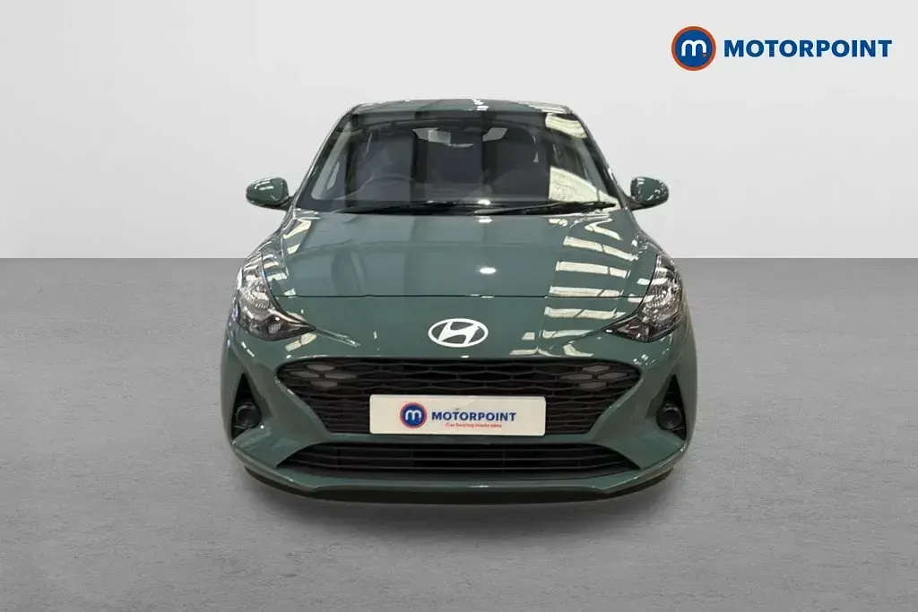 Usado Hyundai i10 Advanced 67 HP (49 kW) 2024 Verde Citadino