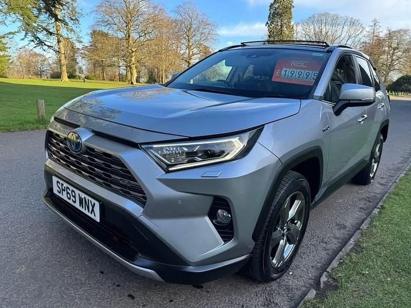 Used Toyota RAV4 2019 Silver SUV