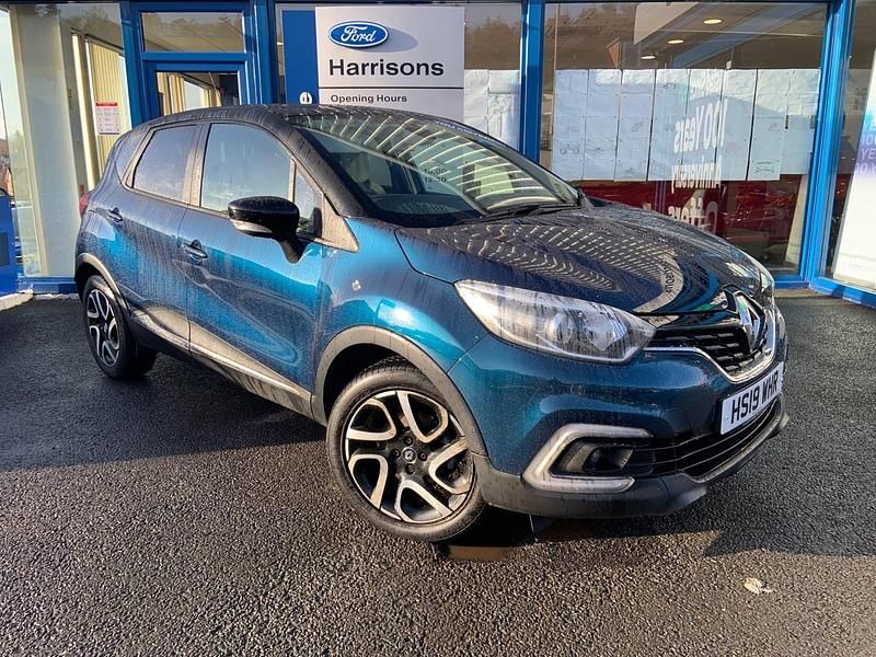 Used Renault Captur Iconic 90 HP (66 kW) 2019 Blue/black SUV
