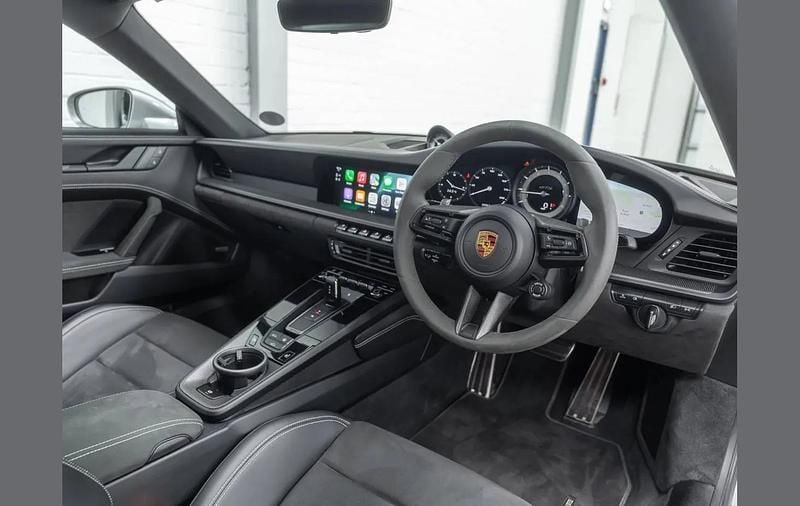 Used Porsche 911 472 HP (347 kW) 2021 Silver Coupe