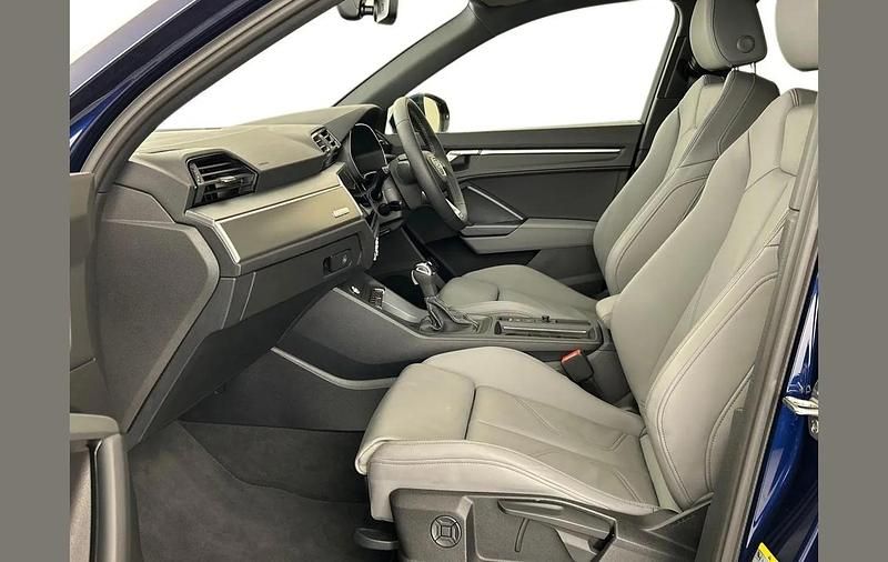 Used Audi Q3 S-Line 150 HP (110 kW) 2025 Blue SUV