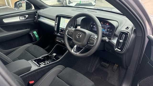 Used Volvo XC40 Plus 161 HP (118 kW) 2026 SUV