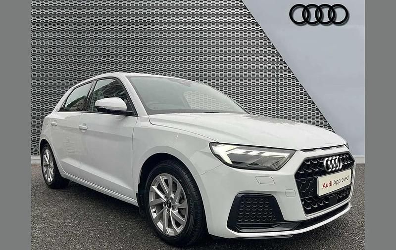 Used Audi A1 Sport 147 HP (108 kW) 2021 White SUV